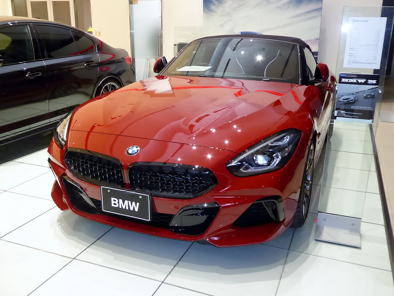 بي إم دبليو Z4 مكشوفة
